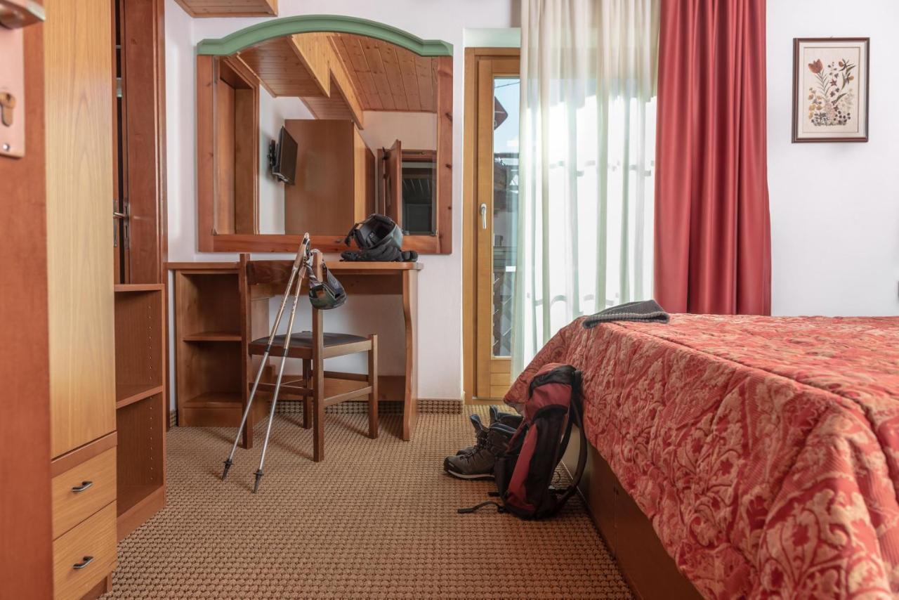 Hotel Italo Мадонна-ді-Кампільйо Екстер'єр фото