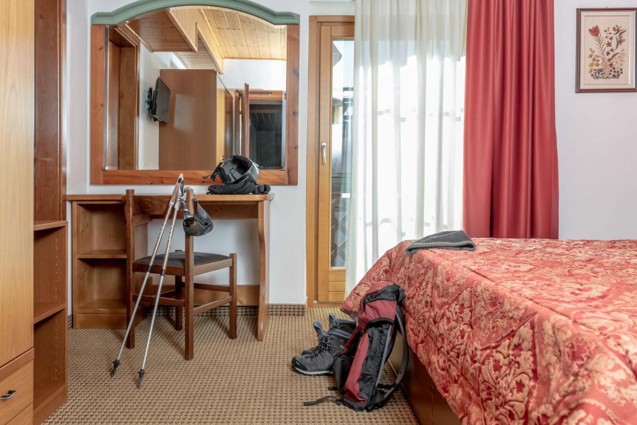 Hotel Italo Мадонна-ді-Кампільйо Екстер'єр фото