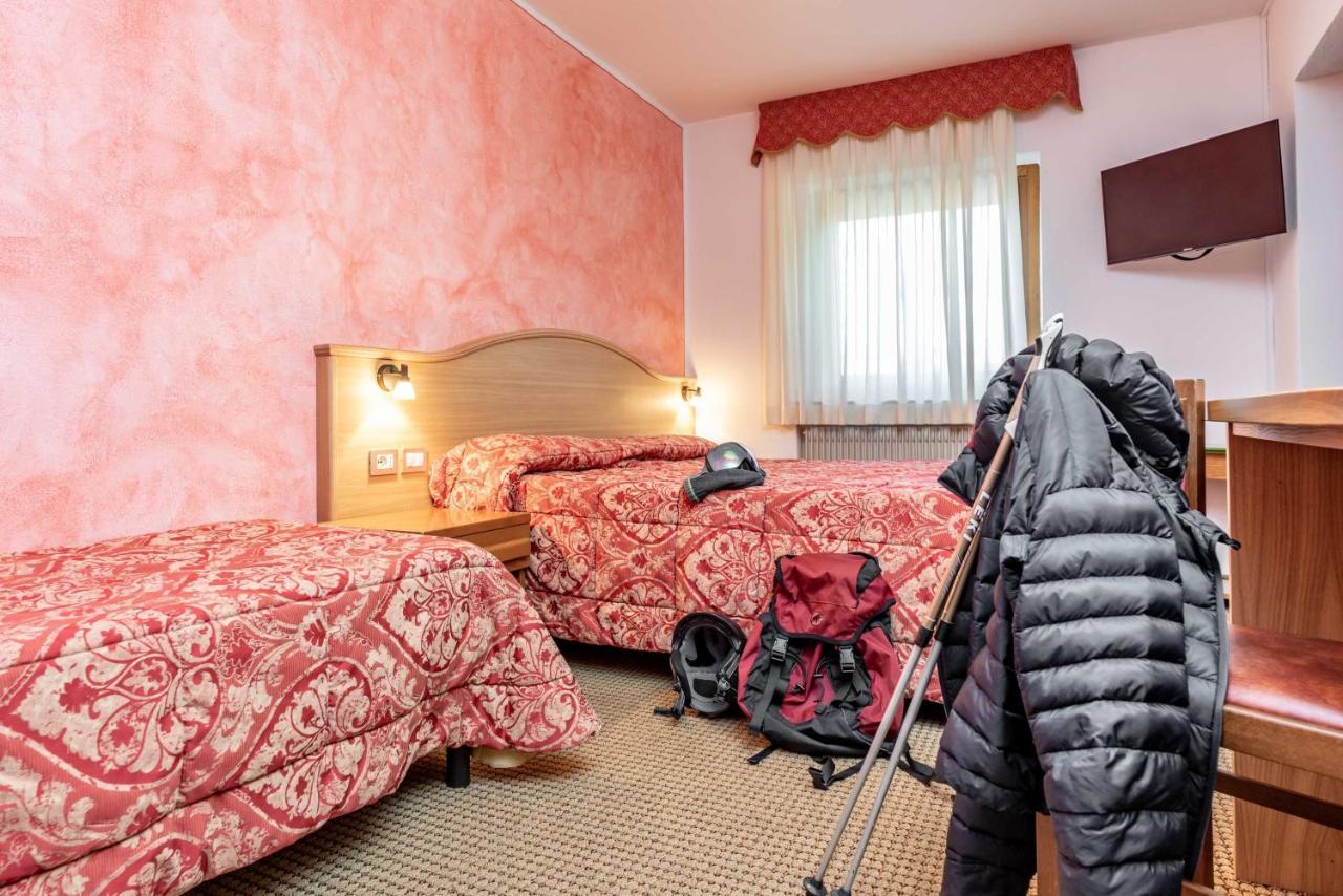 Hotel Italo Мадонна-ді-Кампільйо Екстер'єр фото