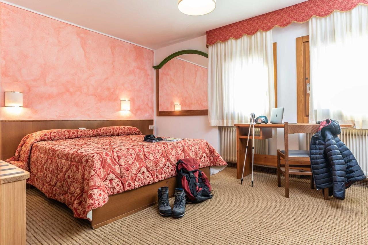 Hotel Italo Мадонна-ді-Кампільйо Екстер'єр фото