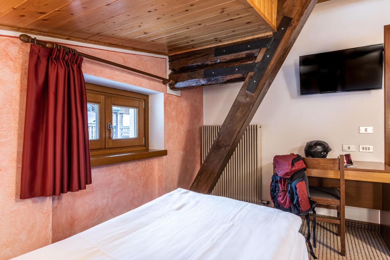 Hotel Italo Мадонна-ді-Кампільйо Екстер'єр фото
