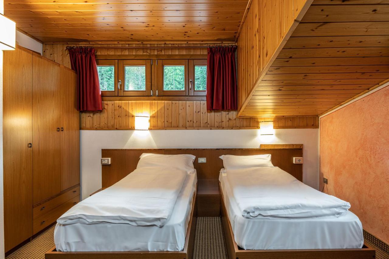 Hotel Italo Мадонна-ді-Кампільйо Екстер'єр фото