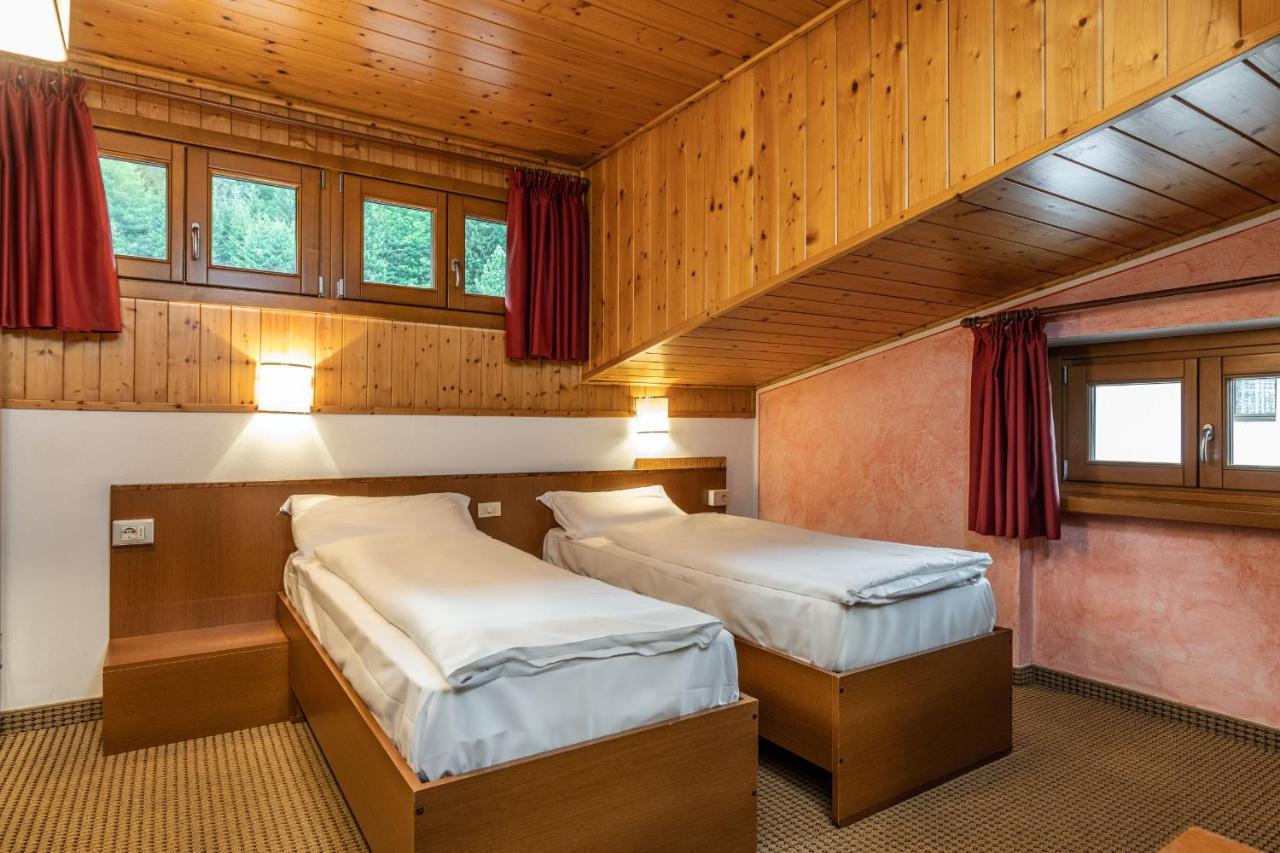 Hotel Italo Мадонна-ді-Кампільйо Екстер'єр фото