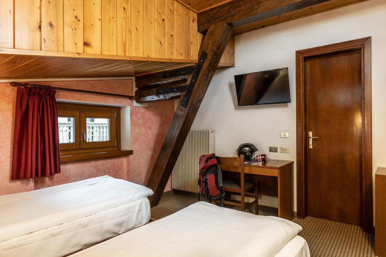 Hotel Italo Мадонна-ді-Кампільйо Екстер'єр фото