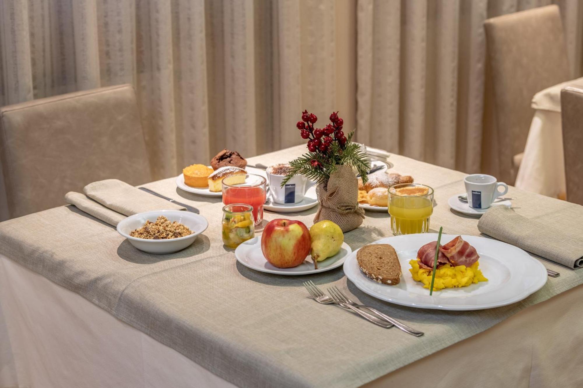 Hotel Italo Мадонна-ді-Кампільйо Екстер'єр фото